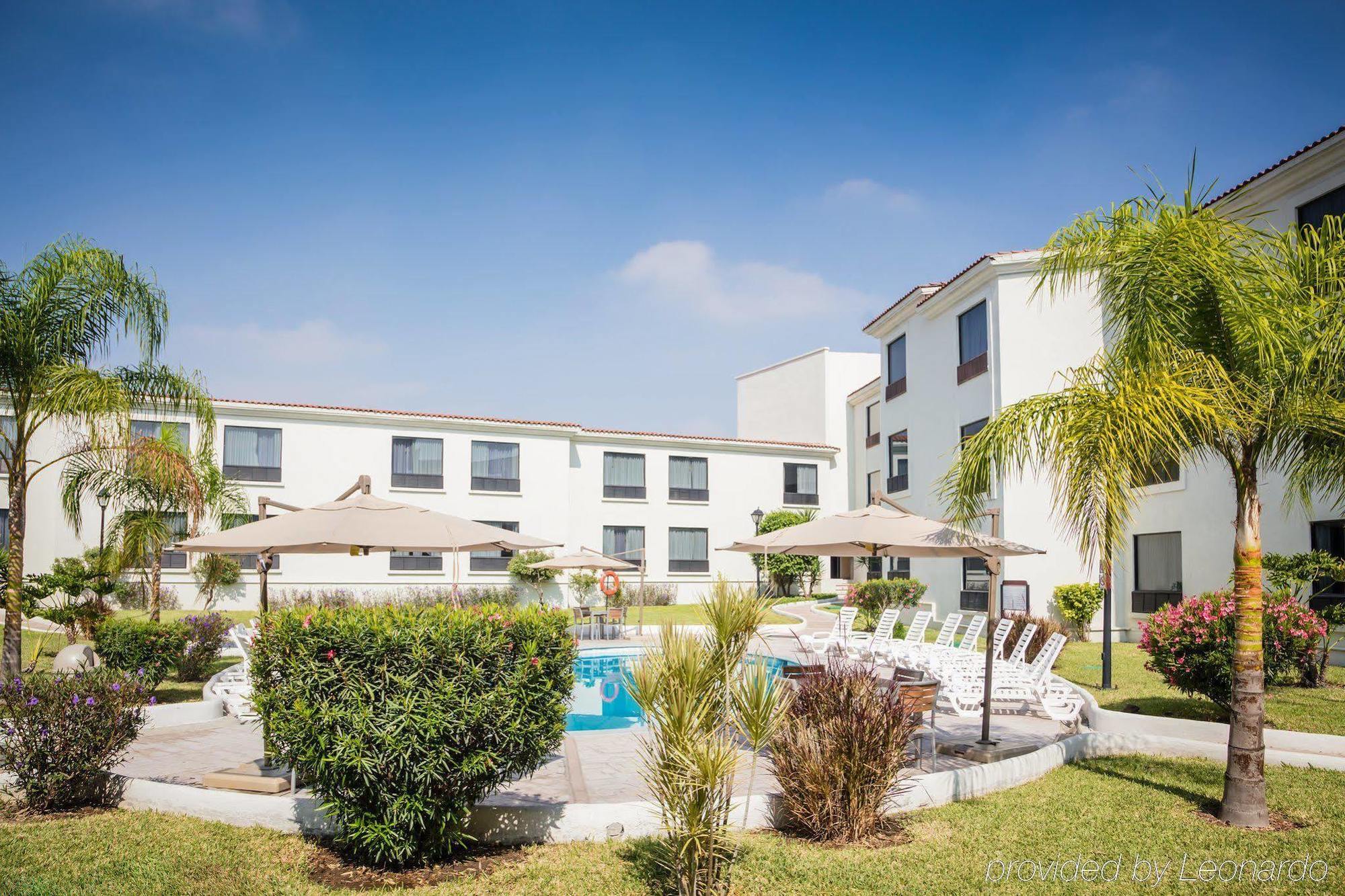 Fiesta Inn Monterrey La Fe San Nicolás de los Garzas Екстериор снимка